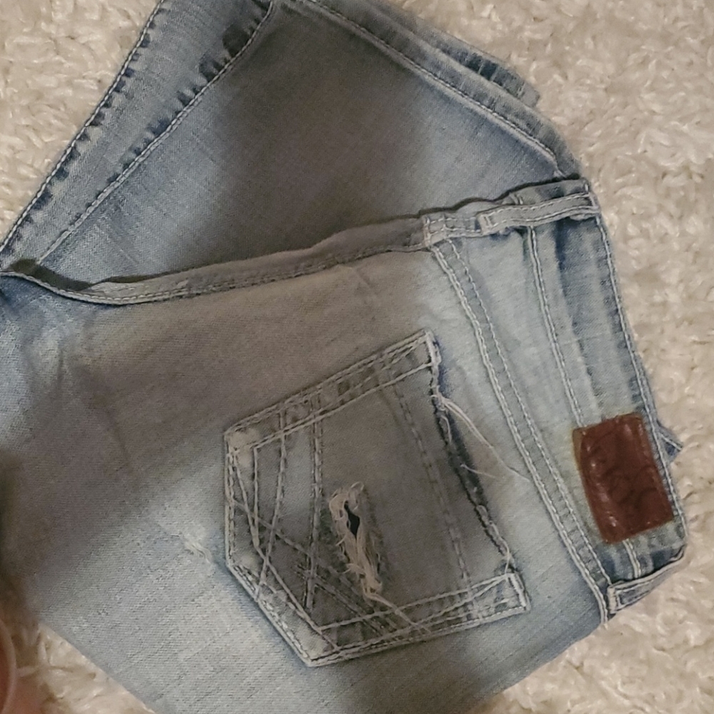 BKE distressed capris